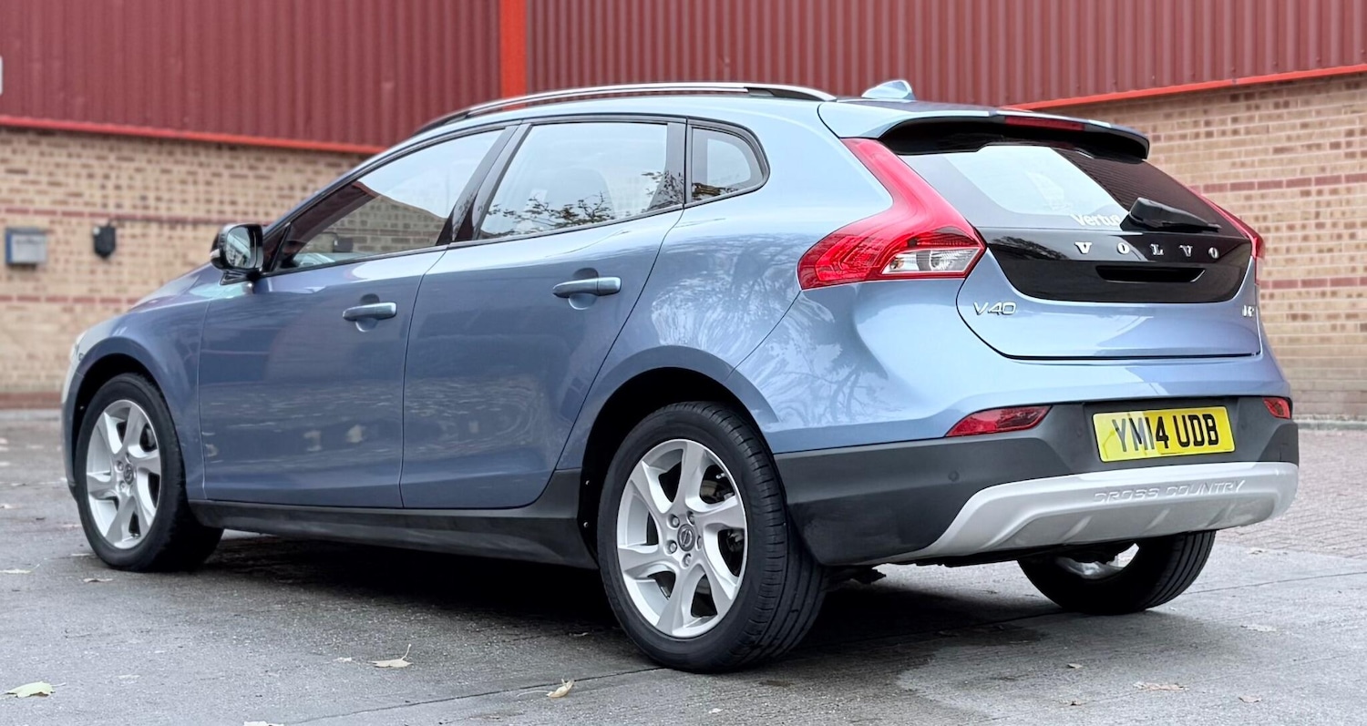 Used Volvo V40 2014 for sale - 76484503: Photo 11