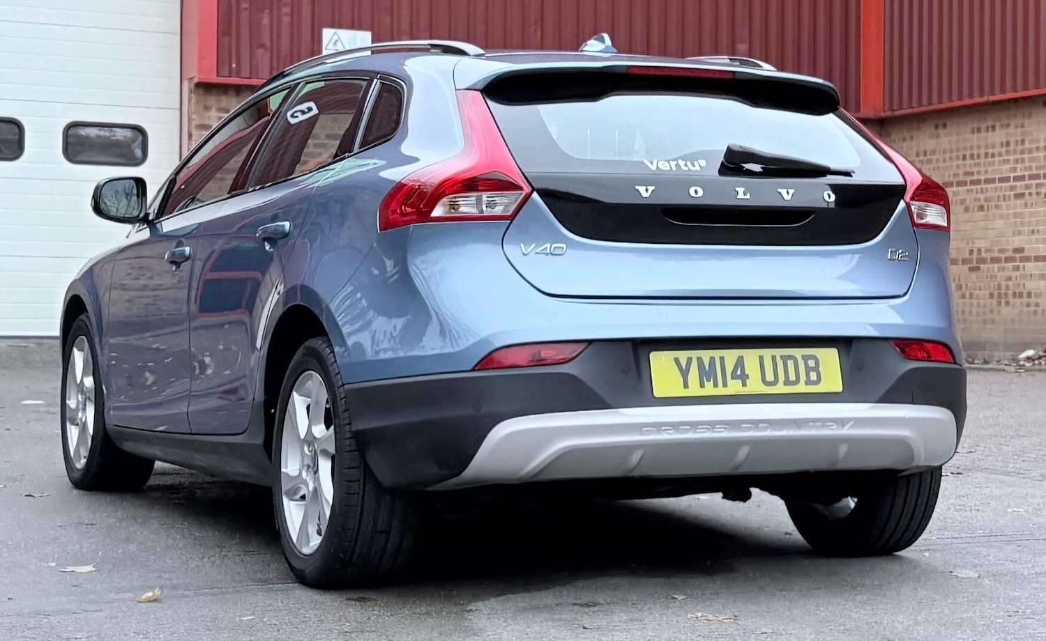 Used Volvo V40 2014 for sale - 76484503: Photo 12