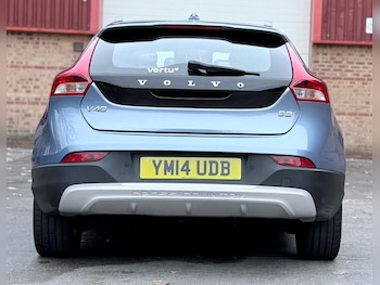 Used Volvo V40 Cross Country 2014 for sale - 76484503: Photo