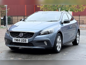 Used Volvo V40 Cross Country 2014 for sale - 76484503: Photo