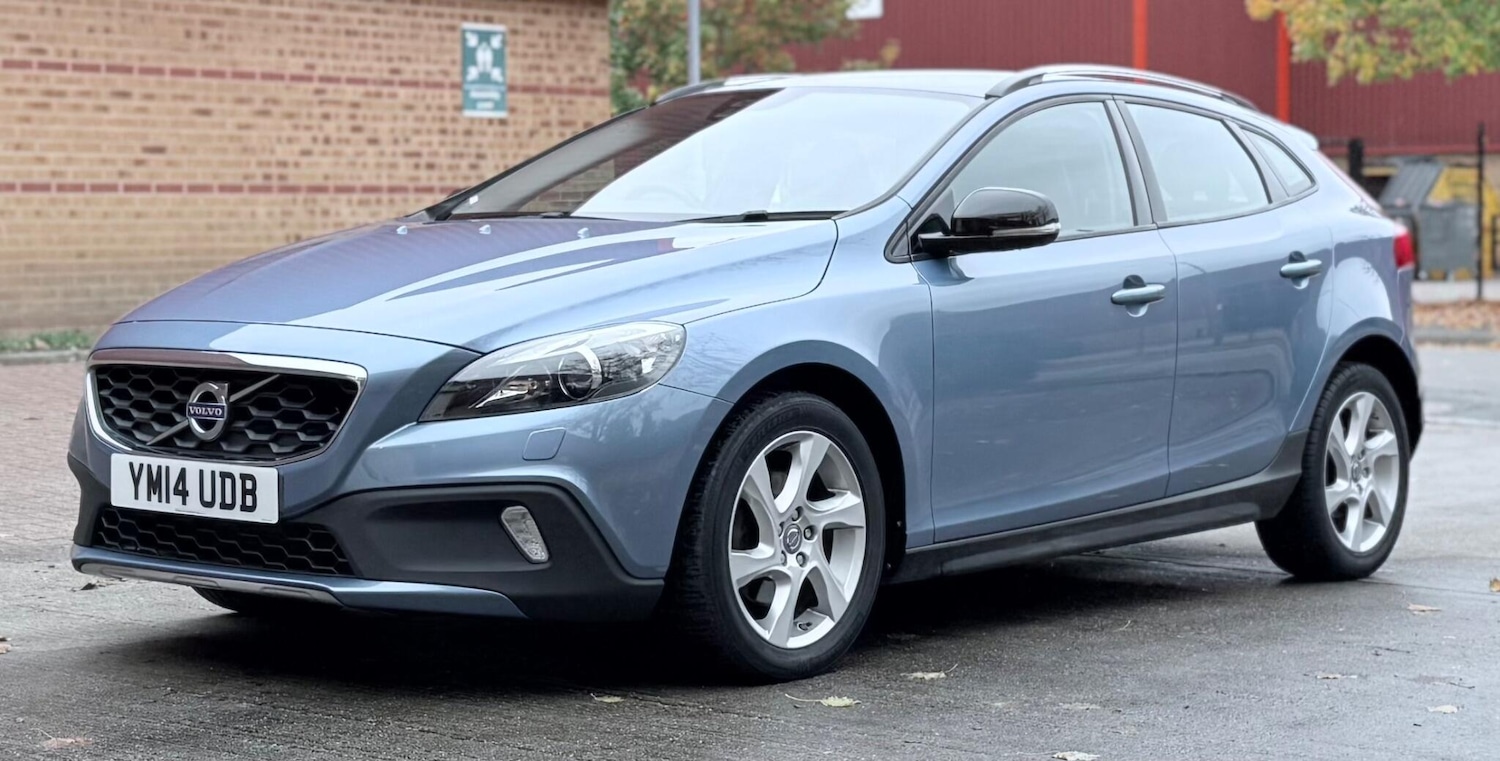 Used Volvo V40 2014 for sale - 76484503: Photo 7