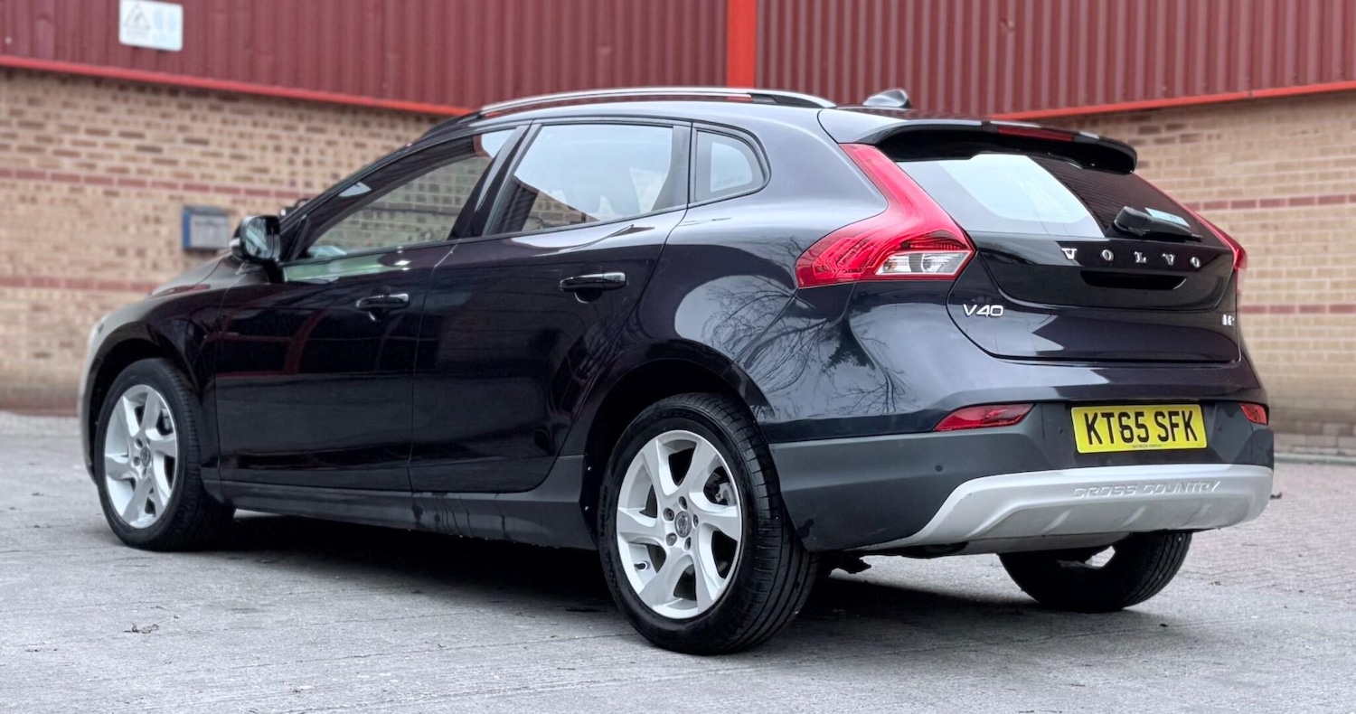 Used Volvo V40 Cross Country 2016 for sale - 76549420: Photo 11