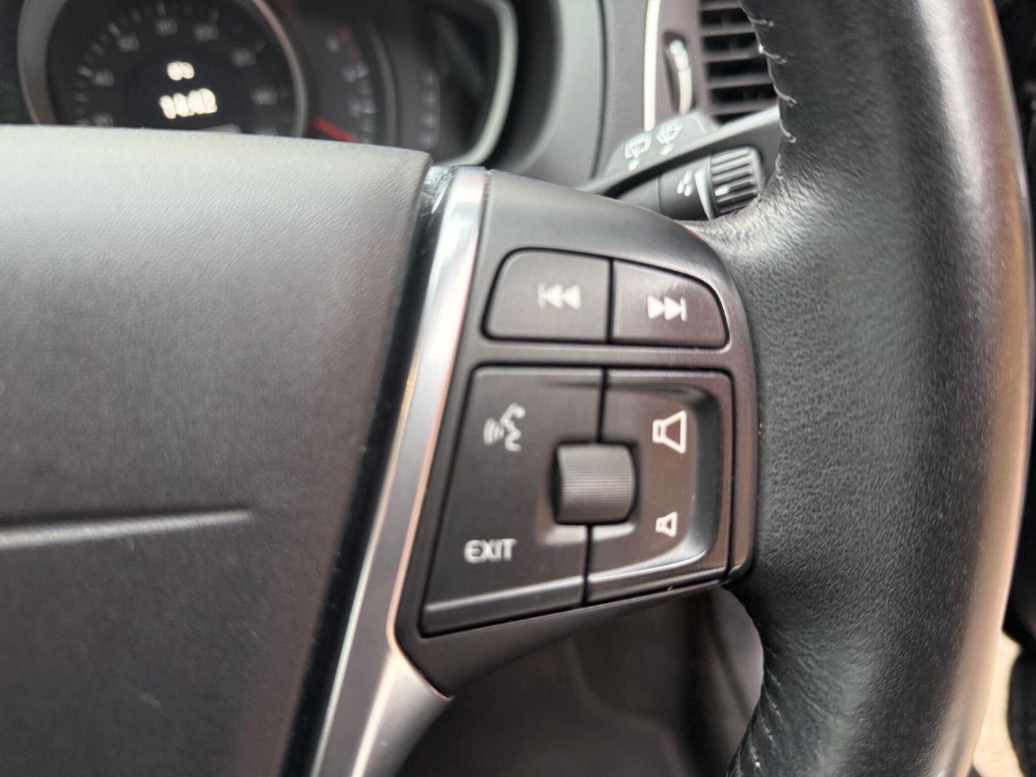 Used Volvo V40 Cross Country 2016 for sale - 76549420: Photo 24