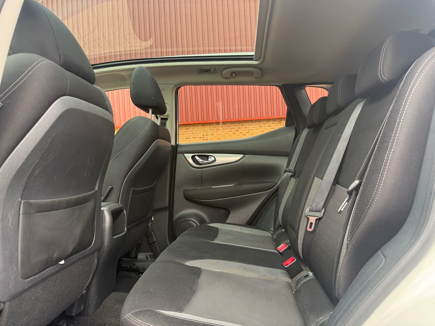 Used Nissan Qashqai 2017 for sale - 78033568: Photo 33