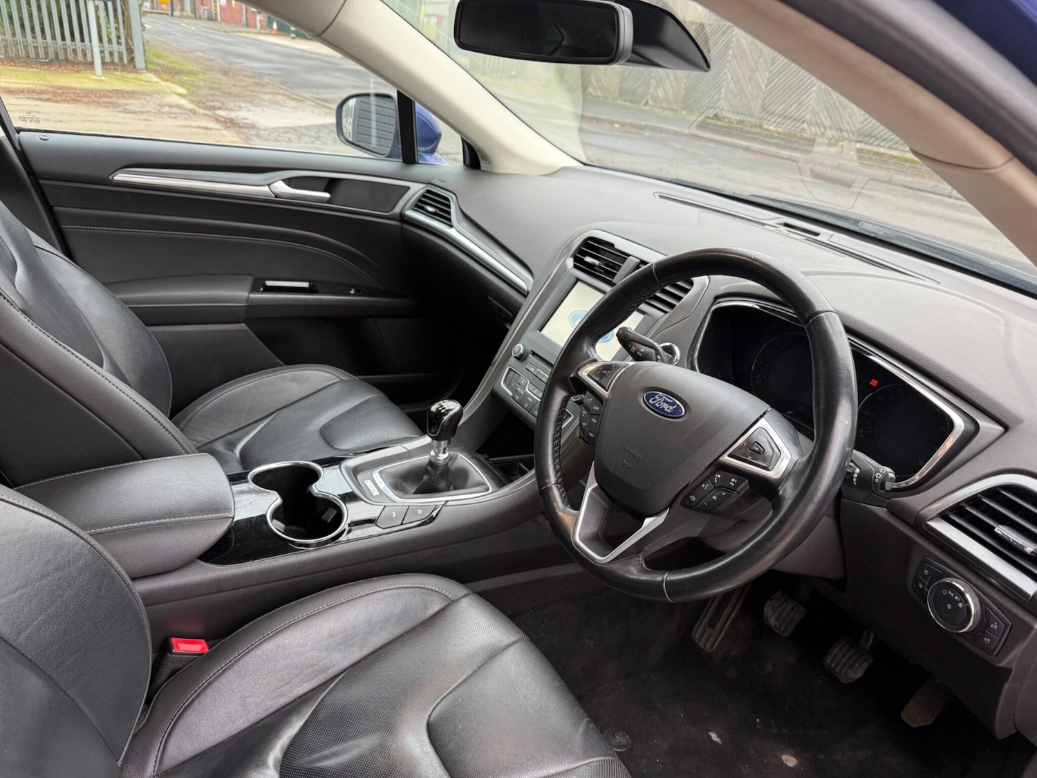 Used Ford Mondeo 2016 for sale - 77060211: Photo 2