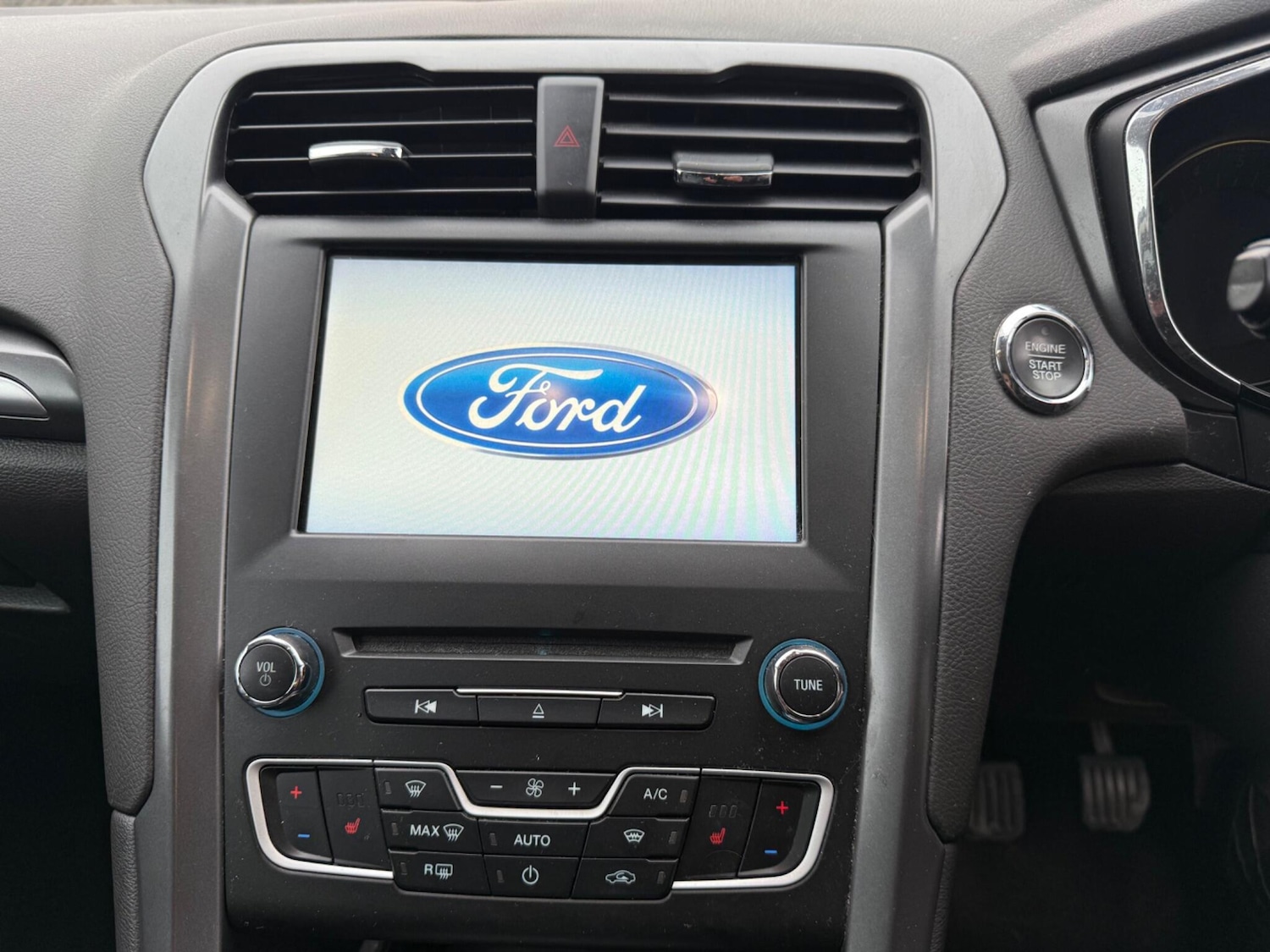 Used Ford Mondeo 2016 for sale - 77060211: Photo 31