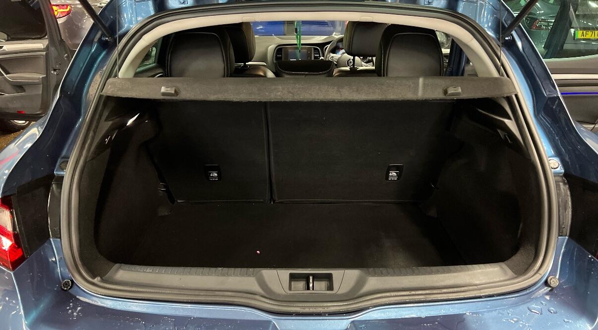 Used Renault Megane 2017 for sale - 77119645: Photo 11