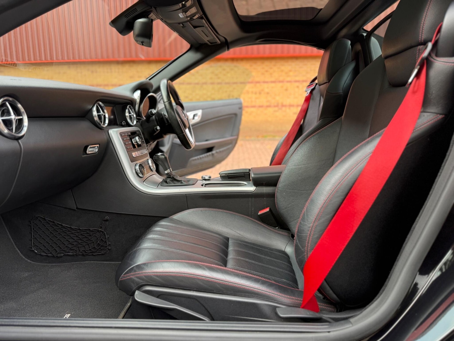 Used Mercedes-Benz SLK 2012 for sale - 76484740: Photo 15