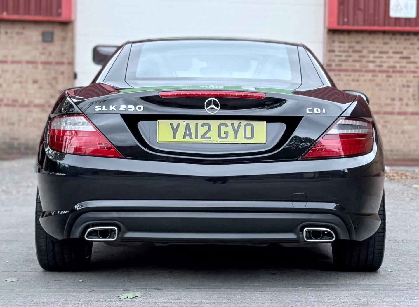 Used Mercedes-Benz SLK 2012 for sale - 76484740: Photo 3