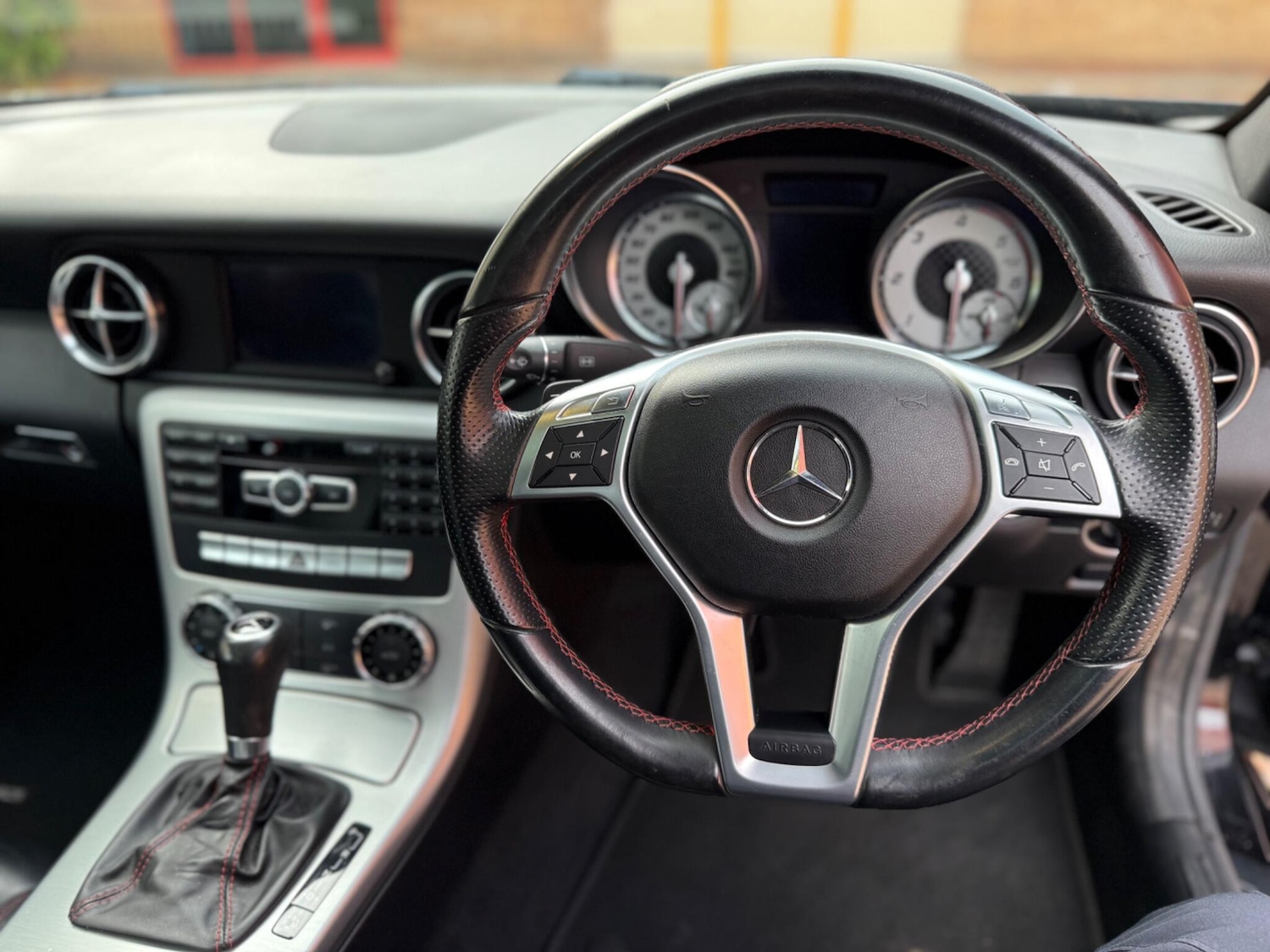 Used Mercedes-Benz SLK 2012 for sale - 76484740: Photo 33