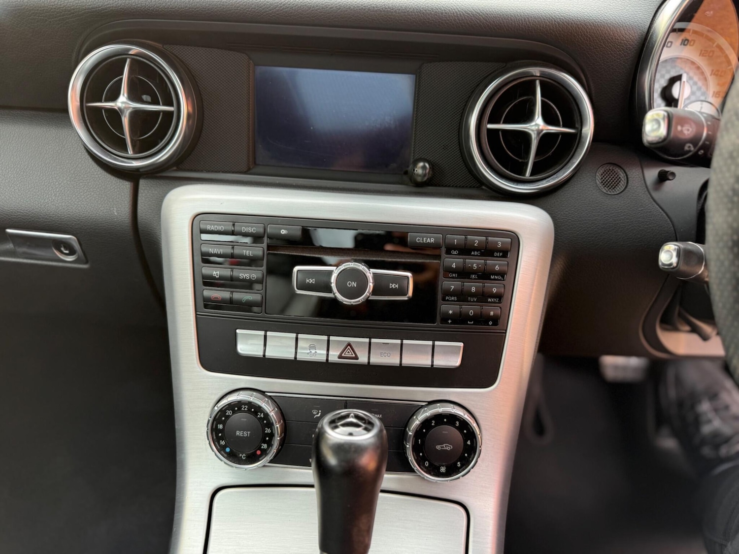 Used Mercedes-Benz SLK 2012 for sale - 76484740: Photo 37