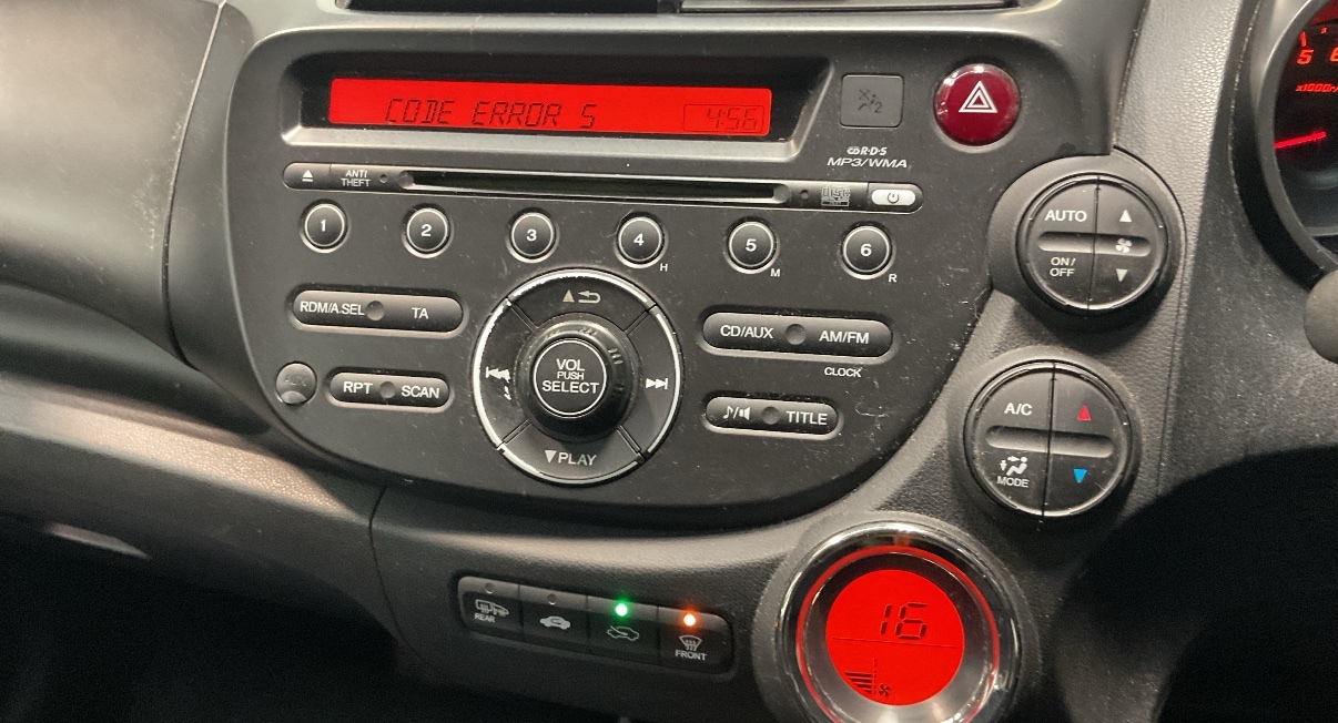 Used Honda Jazz 2012 for sale - 76837498: Photo 11