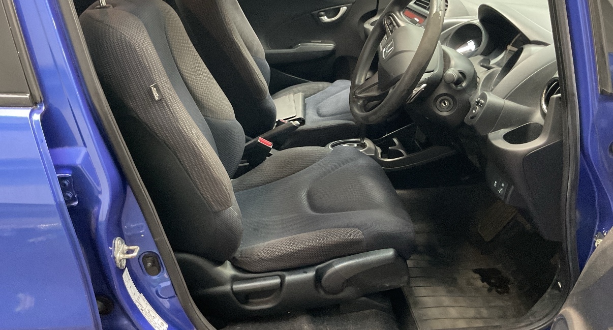 Used Honda Jazz 2012 for sale - 76837498: Photo 2