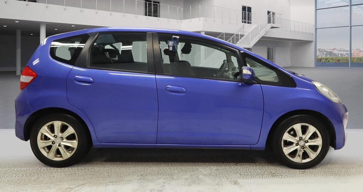 Used Honda Jazz 2012 for sale - 76592297: Photo 5
