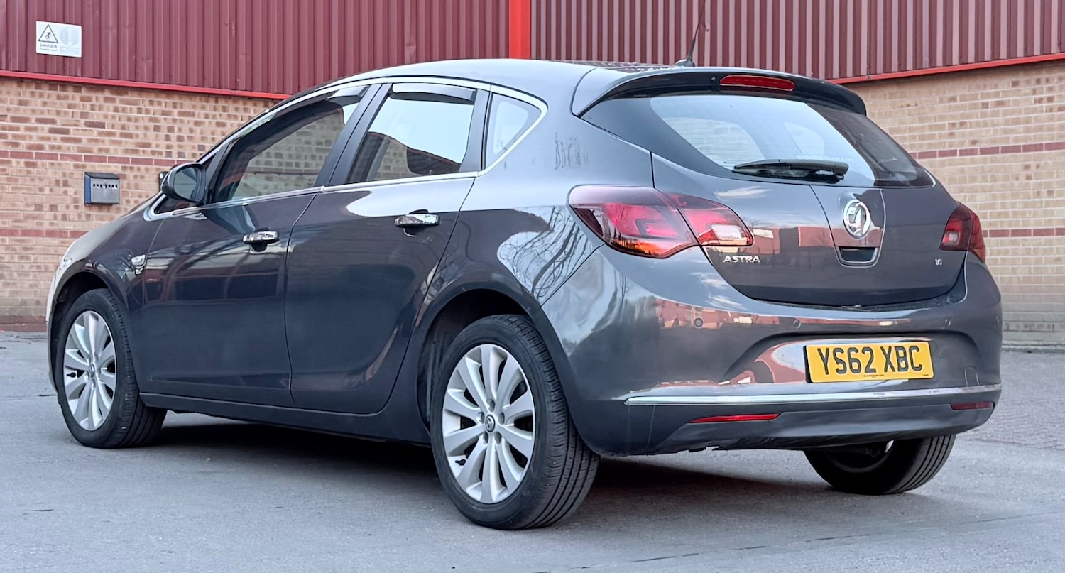 Used Vauxhall Astra 2013 for sale - 77891704: Photo 11
