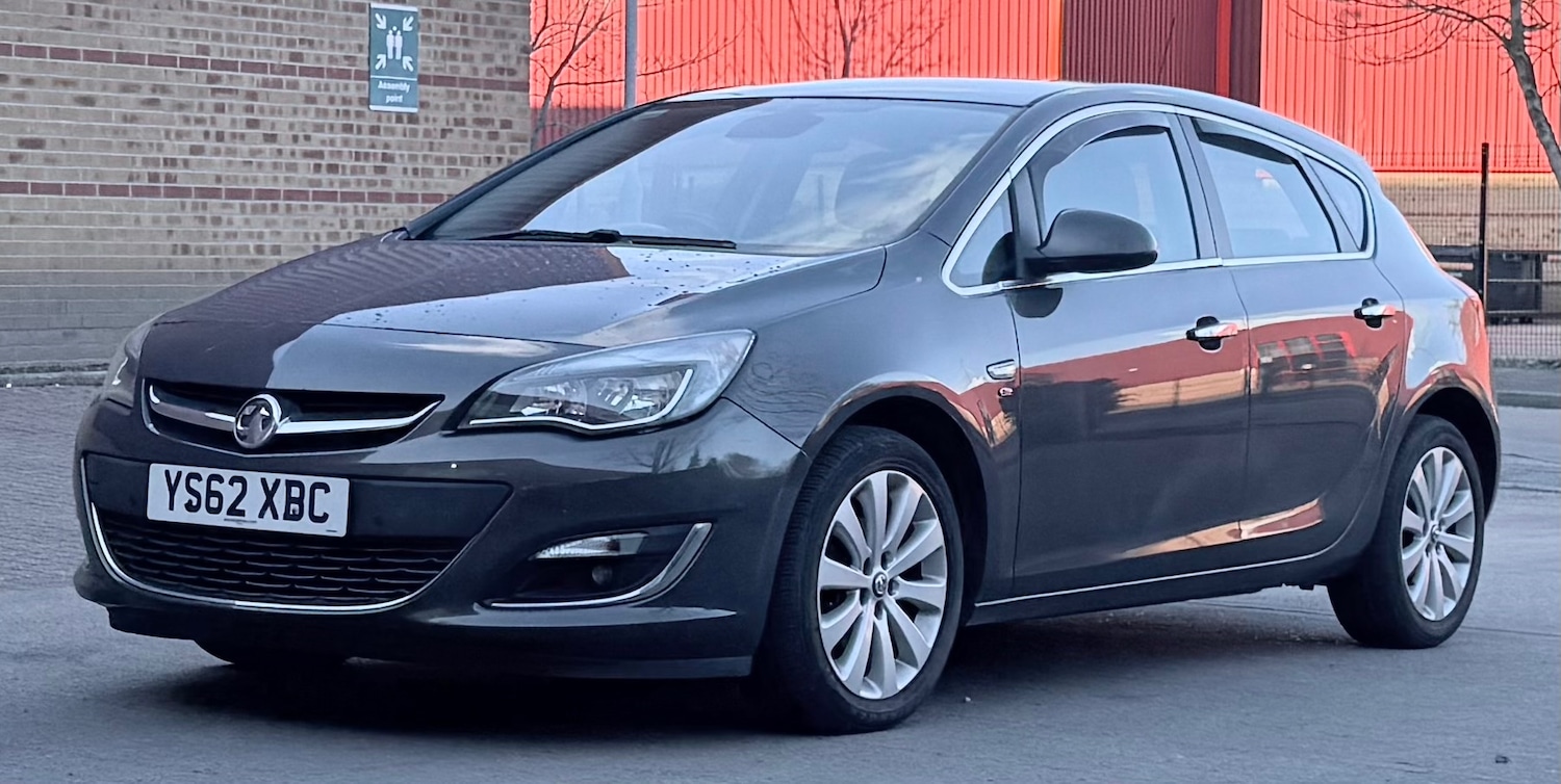 Used Vauxhall Astra 2013 for sale - 77891704: Photo 4