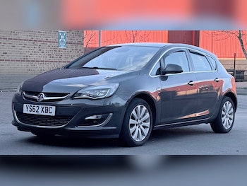 Used Vauxhall Astra 2013 for sale - 77891704: Photo