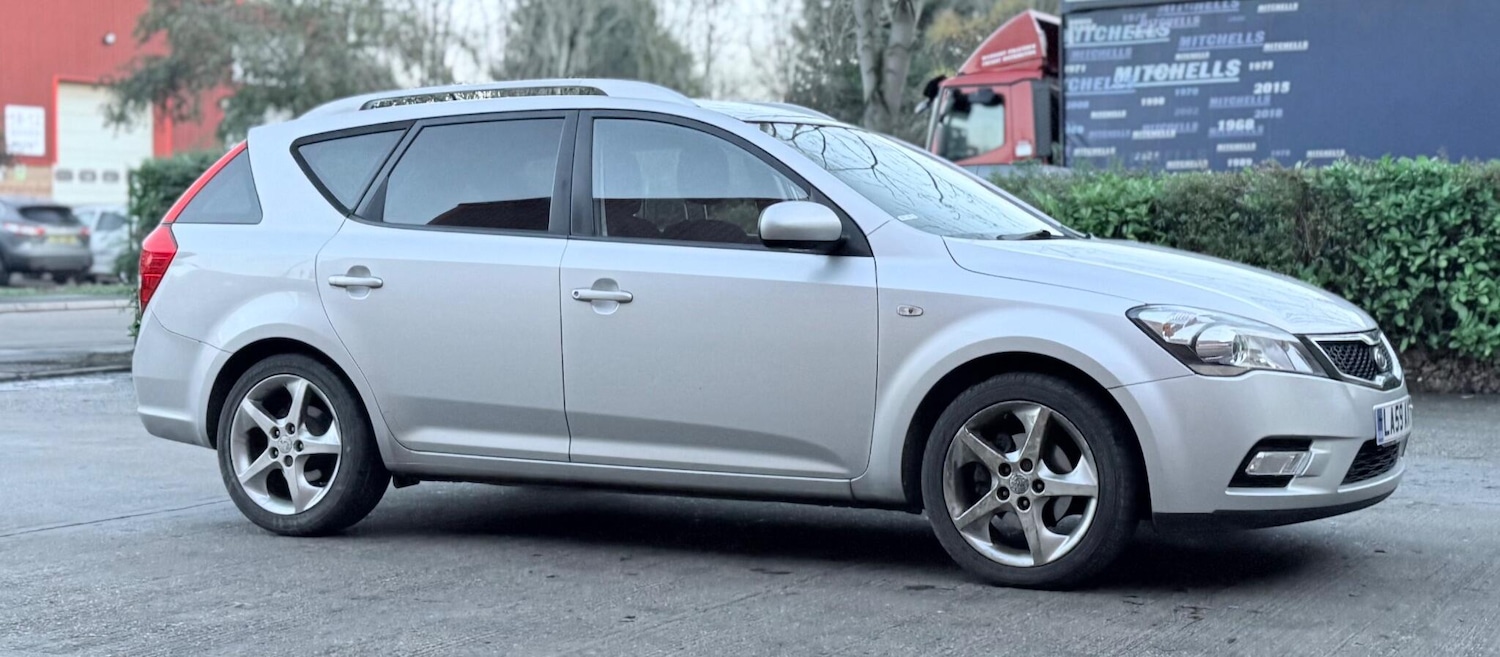 Used Kia Ceed 2010 for sale - 76866394: Photo 13