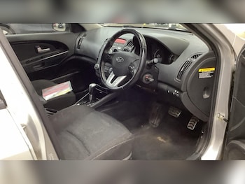 Used Kia Ceed 2010 for sale - 76866394: Photo