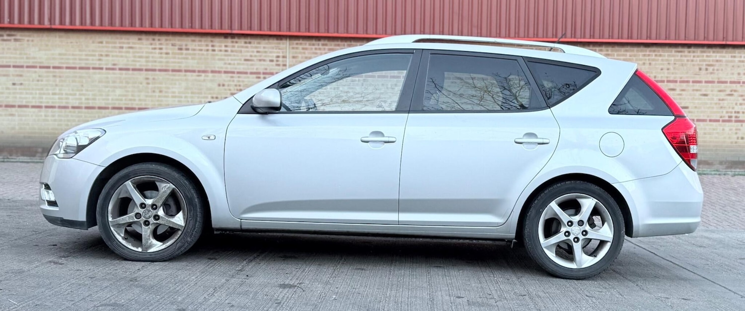 Used Kia Ceed 2010 for sale - 76866394: Photo 9