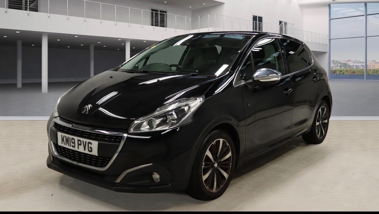 Used Peugeot 208 2019 for sale - 77973578: Photo 2