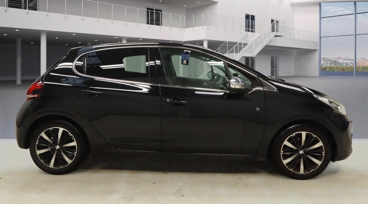 Used Peugeot 208 2019 for sale - 77973578: Photo 5