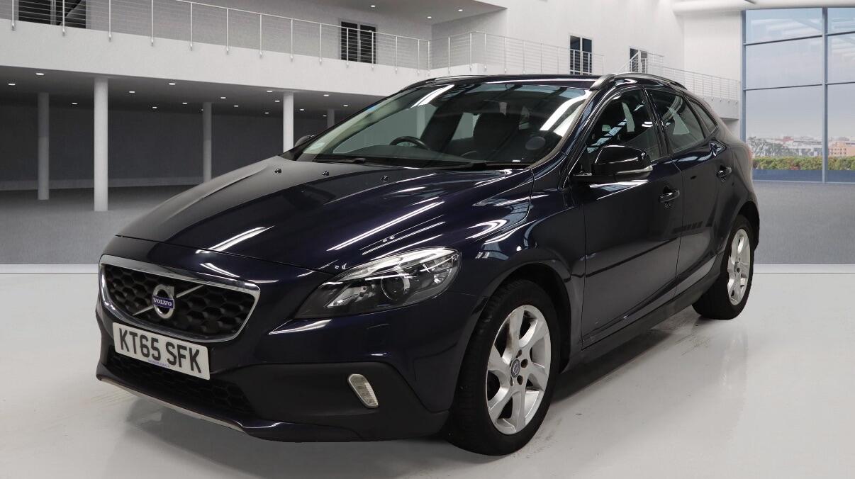 Used Volvo V40 2016 for sale - 76521760: Photo 3