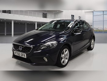 Used Volvo V40 2016 for sale - 76521760: Photo
