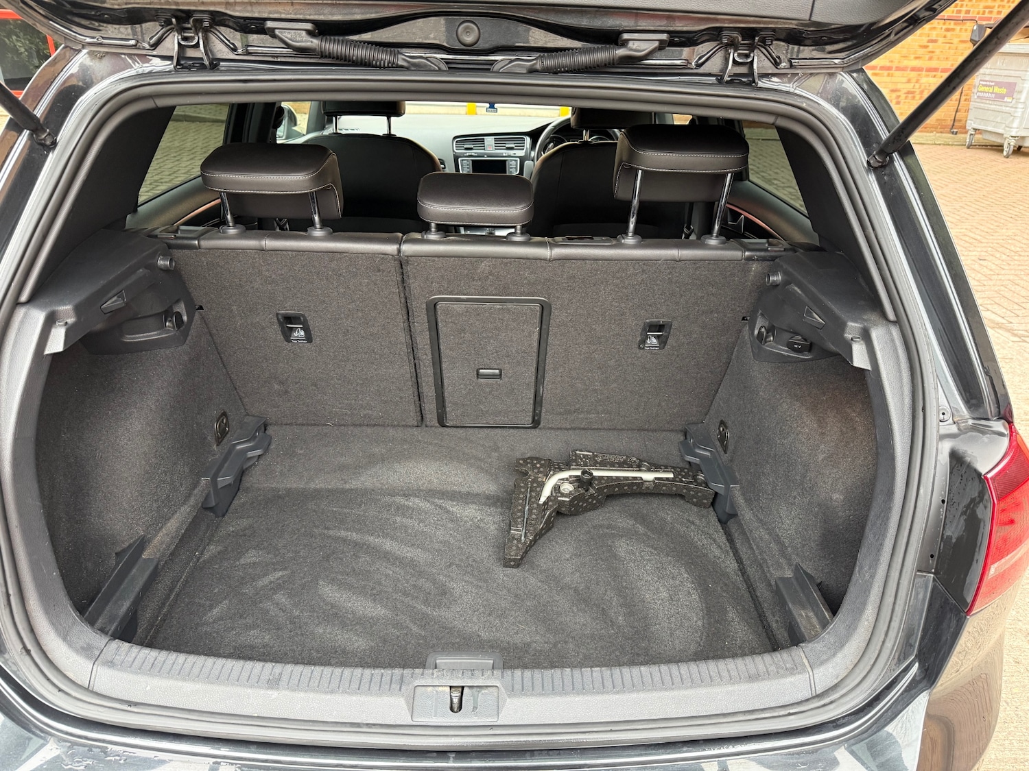 Used Volkswagen Golf 2015 for sale - 77797996: Photo 37