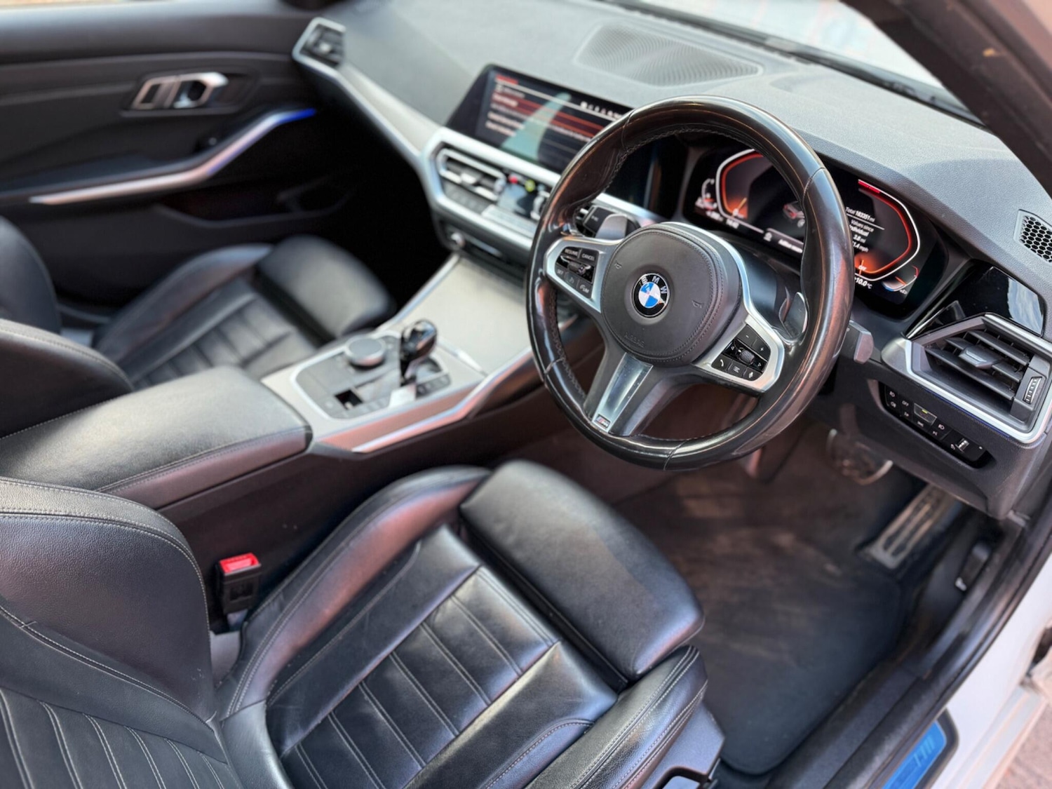 Used BMW 3 Series 2019 for sale - 76484439: Photo 2