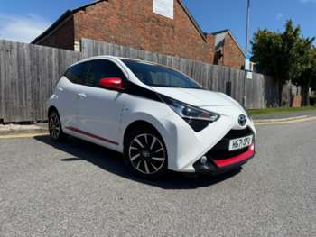 2022 (71) - 1.0 VVT-i X-Trend TSS 5dr x-shift
