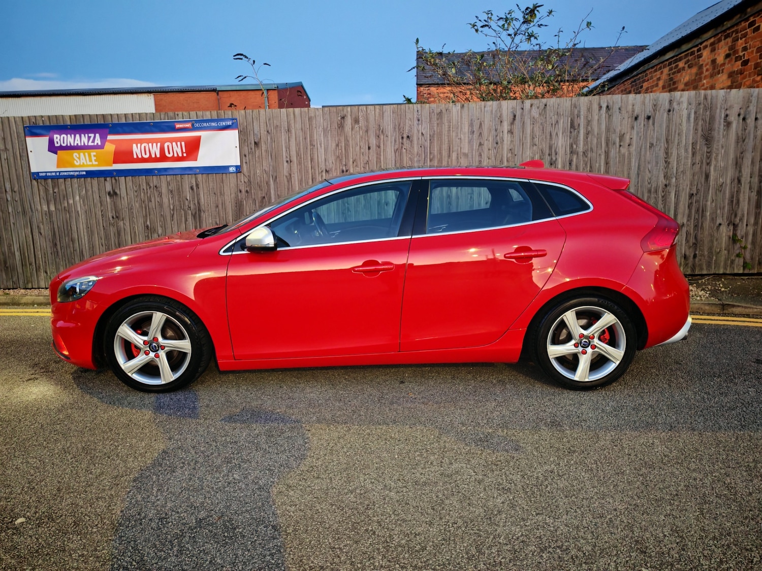 Used Volvo V40 2015 for sale - 76640695: Photo 5