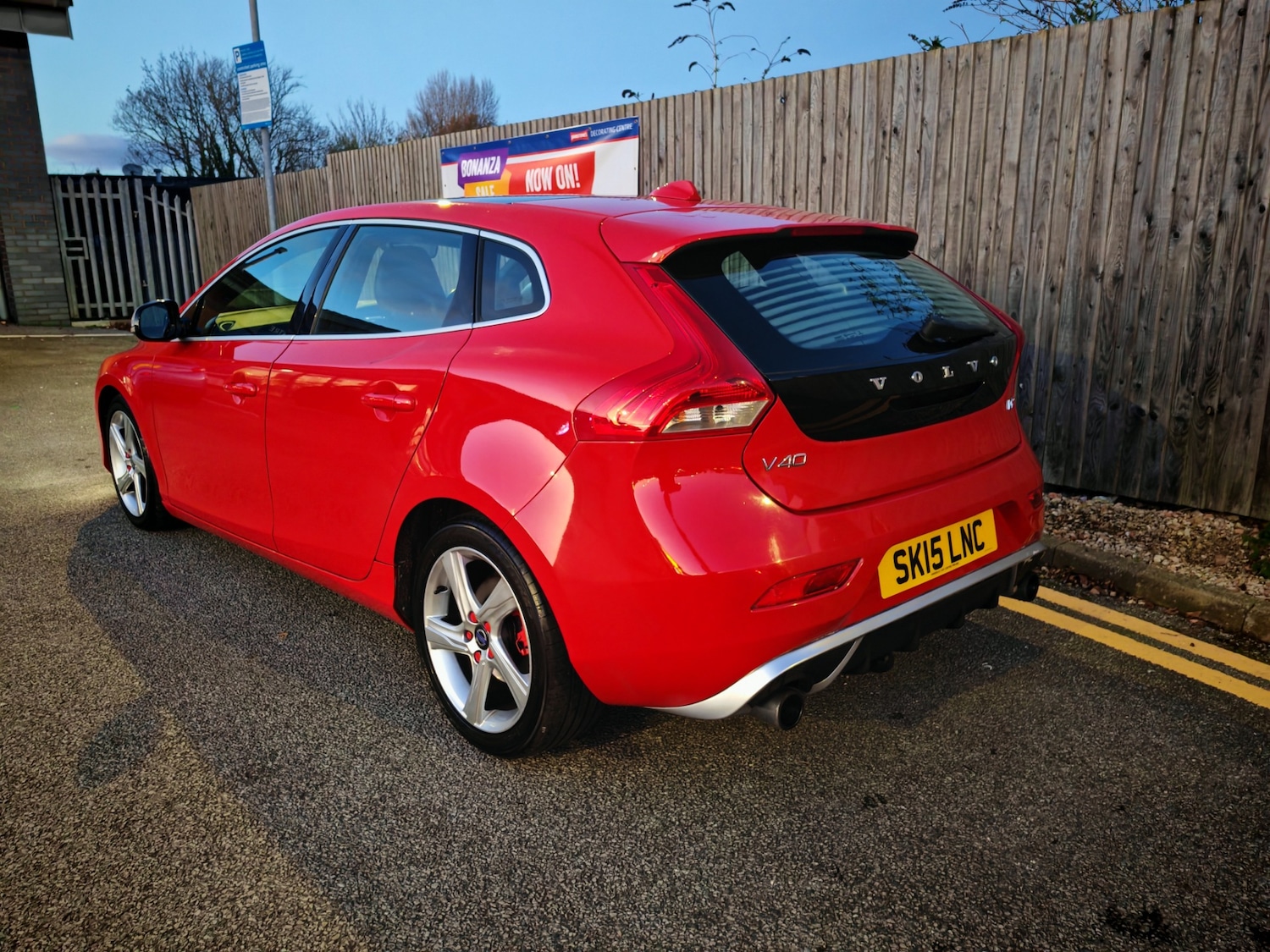 Used Volvo V40 2015 for sale - 76640695: Photo 9