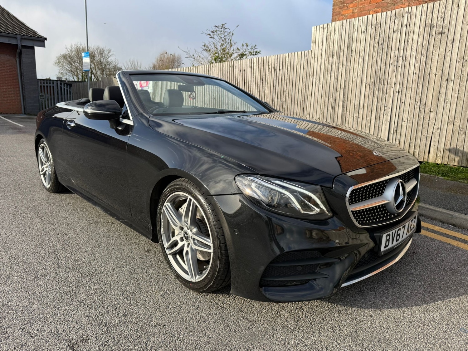 Used Mercedes-Benz E Class 2017 for sale - 78018584: Photo 2