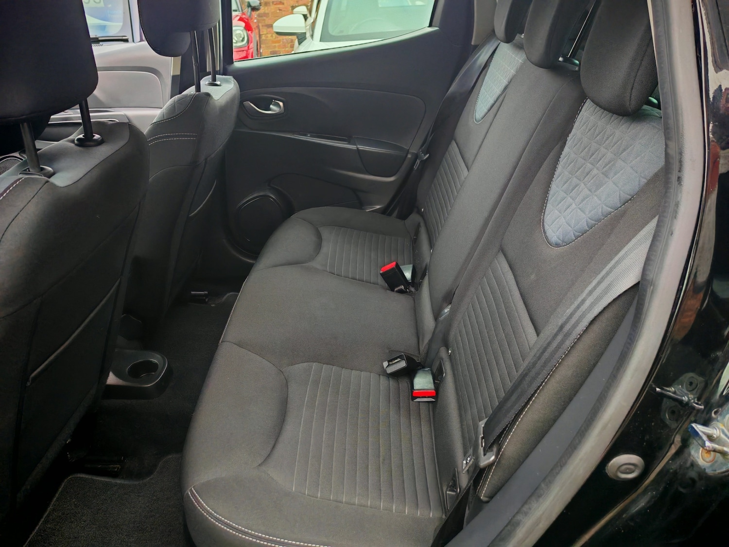 Used Renault Clio 2015 for sale - 77059315: Photo 12