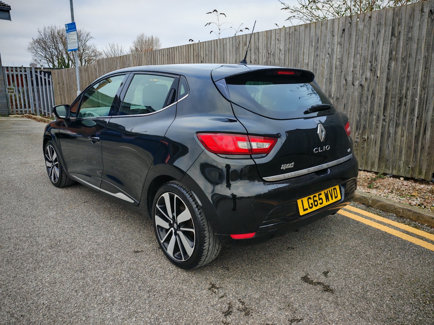 Used Renault Clio 2015 for sale - 77059315: Photo 9
