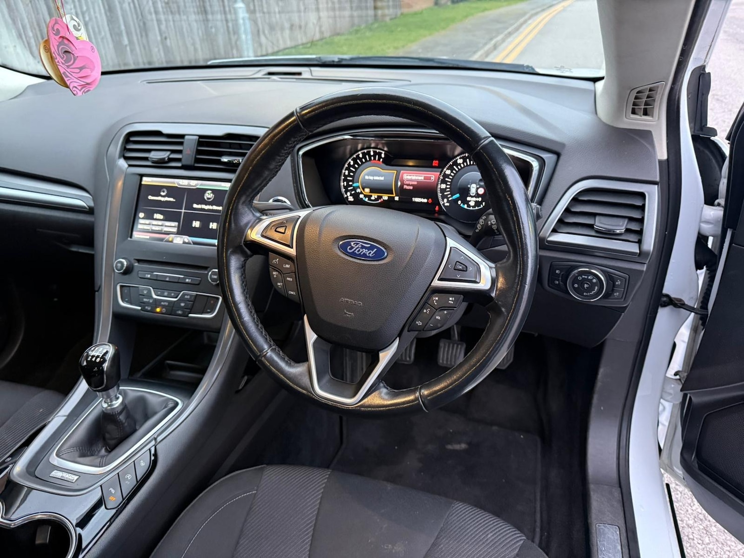 Used Ford Mondeo 2015 for sale - 77409476: Photo 10