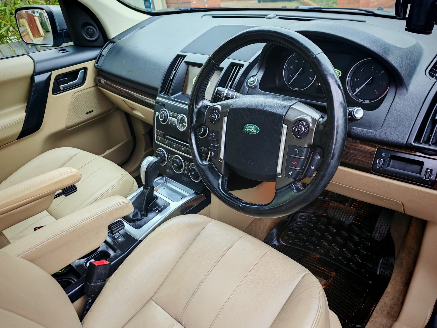 Used Land Rover Freelander 2013 for sale - 77476068: Photo 10