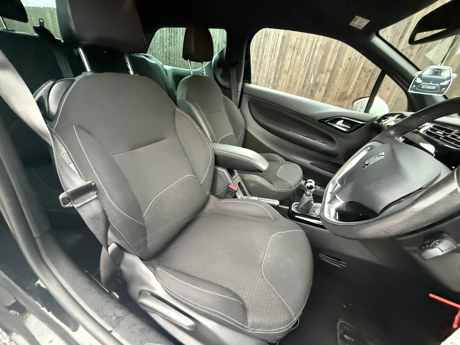 Used Citroen DS3 2015 for sale - 76780026: Photo 12