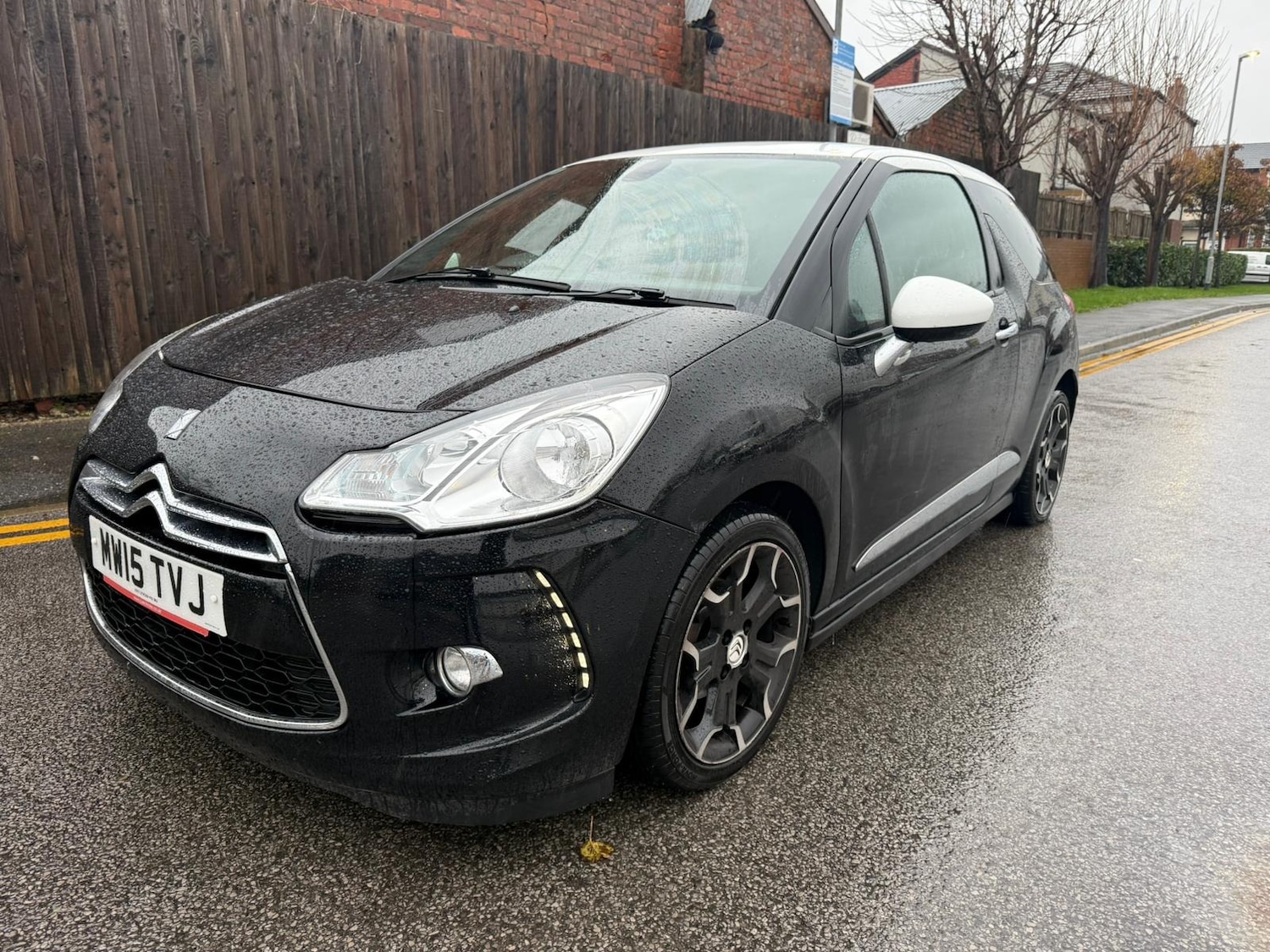Used Citroen DS3 2015 for sale - 76780026: Photo 4