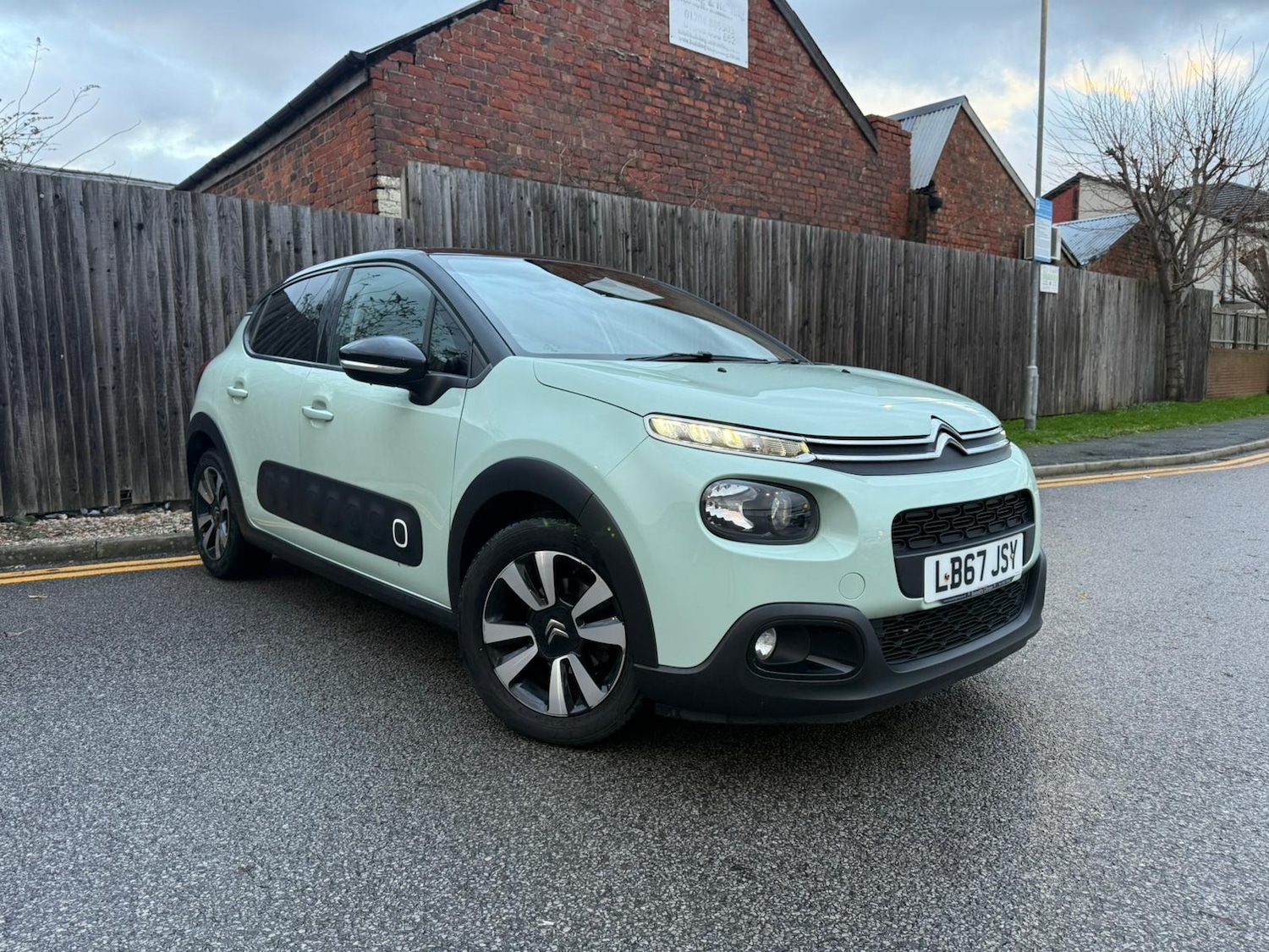 Used Citroen C3 2017 for sale - 76882067: Photo 1