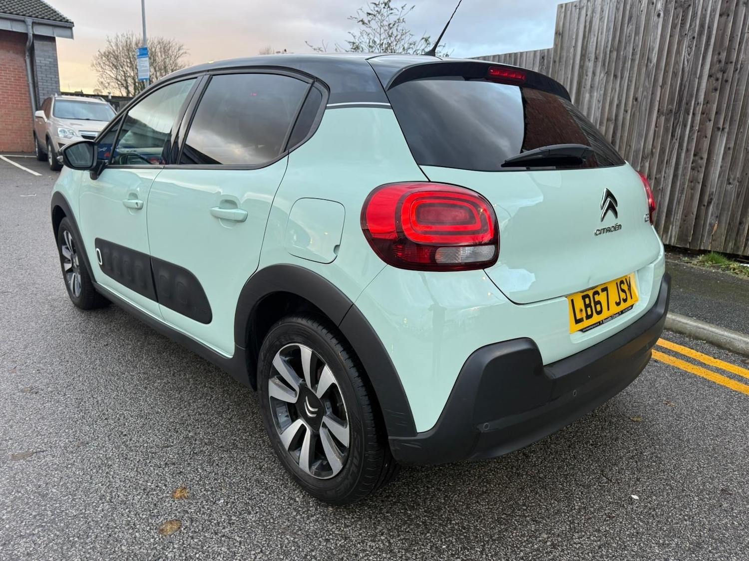 Used Citroen C3 2017 for sale - 76882067: Photo 7