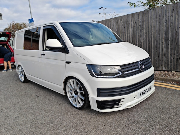 Used Volkswagen Transporter 2015 for sale - 76046689: Photo 2