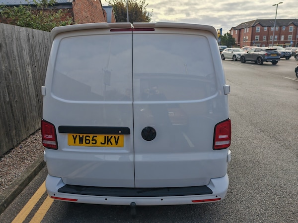 Used Volkswagen Transporter 2015 for sale - 76046689: Photo 8