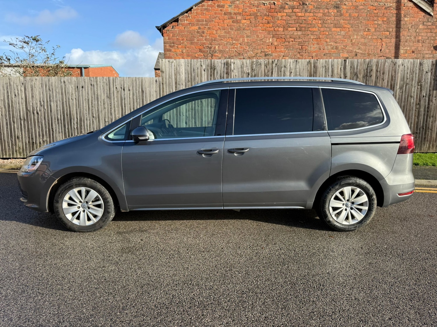 Used Volkswagen Sharan 2018 for sale - 76594511: Photo 5