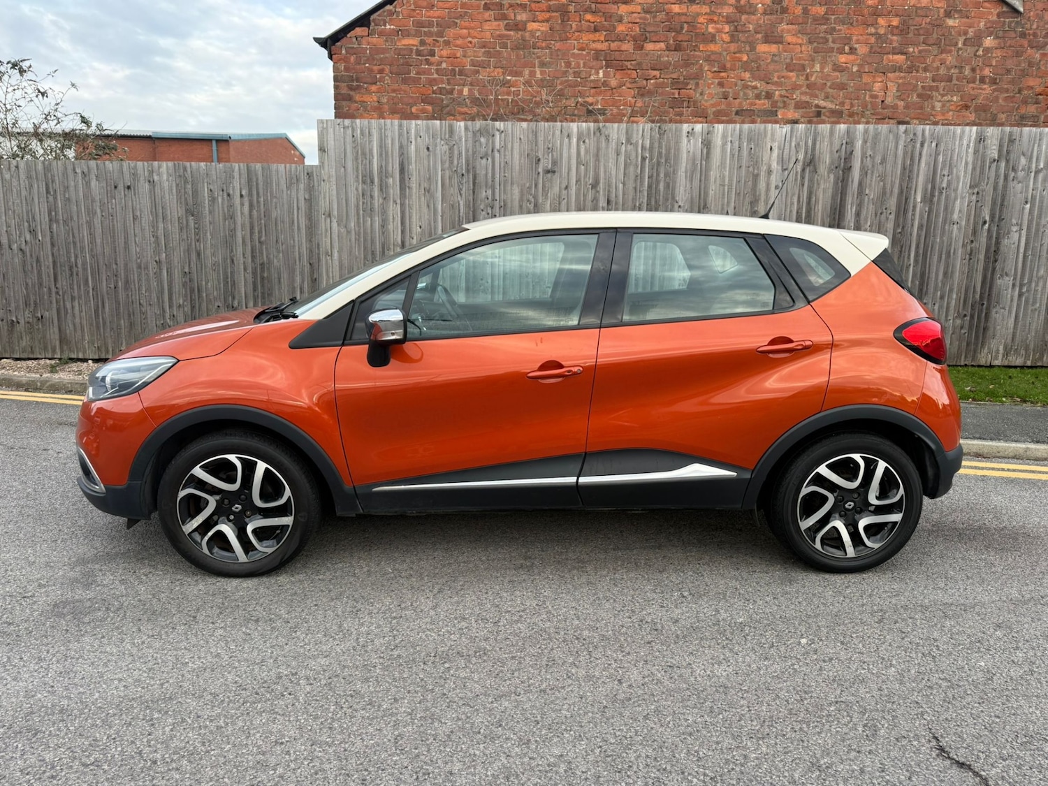 Used Renault Captur 2014 for sale - 76663171: Photo 5