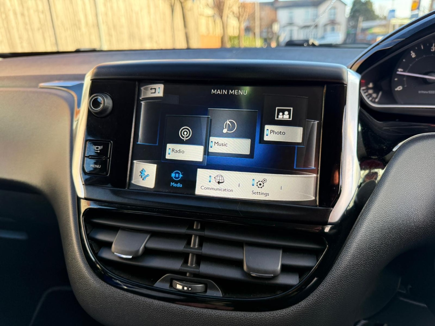 Used Peugeot 208 2015 for sale - 77186407: Photo 11