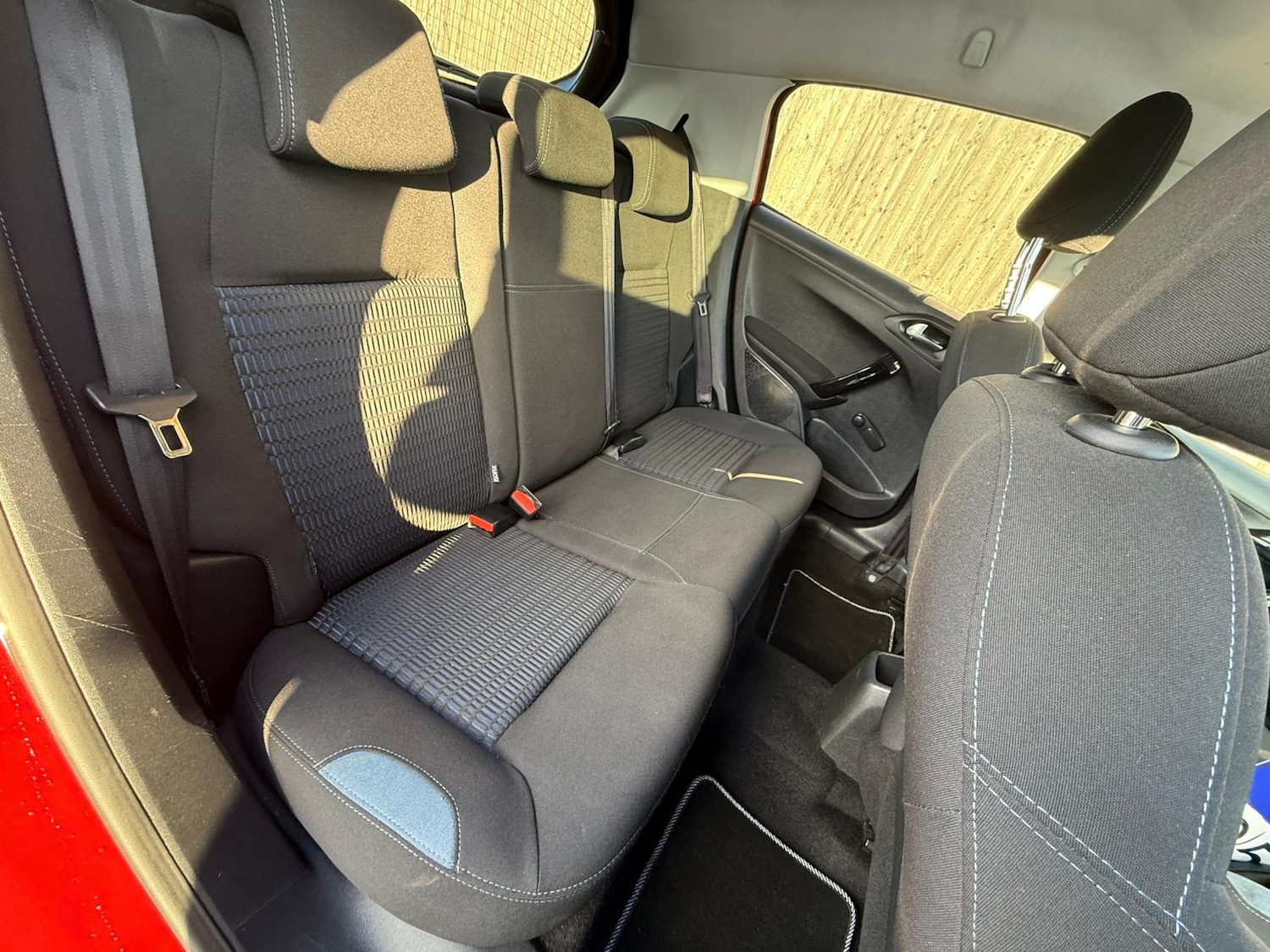 Used Peugeot 208 2015 for sale - 77186407: Photo 13