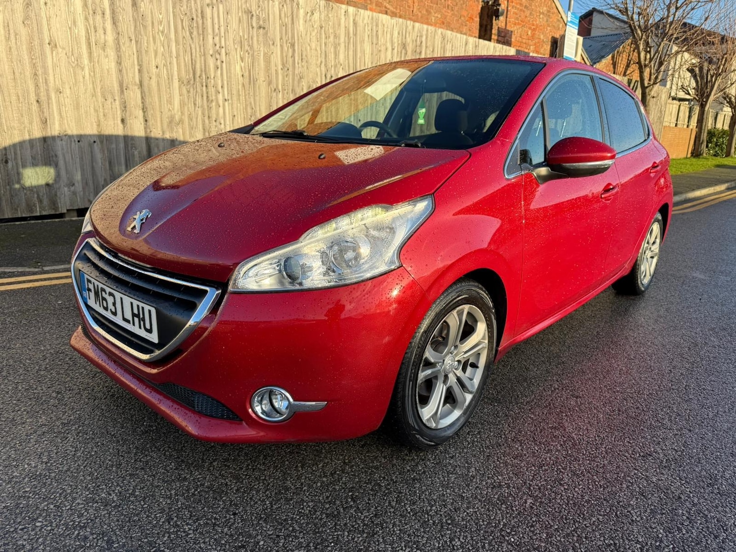 Used Peugeot 208 2015 for sale - 77186407: Photo 4