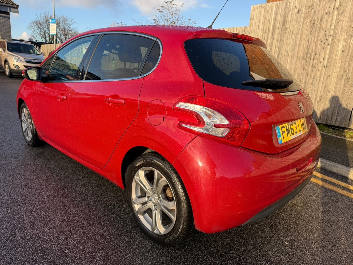 Used Peugeot 208 2015 for sale - 77186407: Photo 7